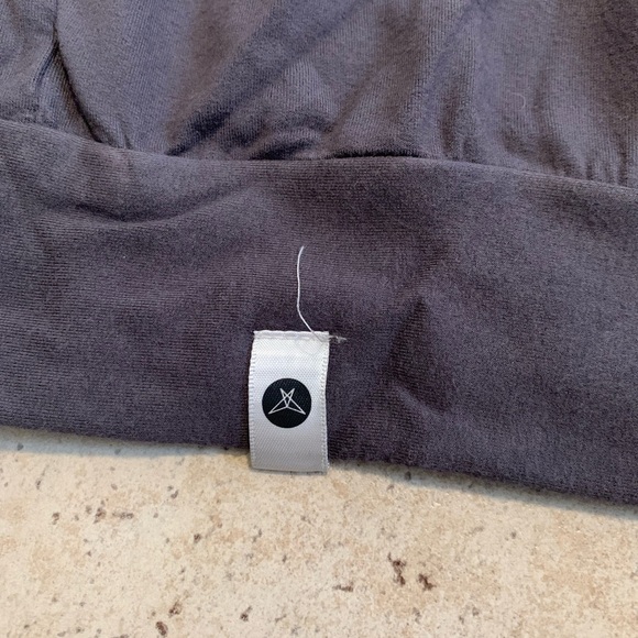 Sweetlegs Clothing Inc. Gray Long-Sleeve Crewneck Sweatshirt XL - Picture 3 of 11